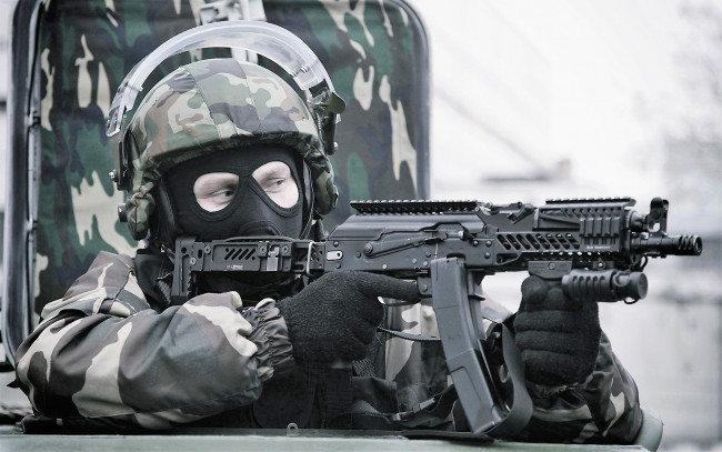 Обои картинки фото оружие, армия, спецназ, автомат, камуфляж, экипировка