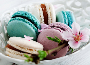 Картинка еда макаруны лакомство печенье ассорти