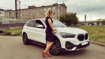 Картинка автомобили -авто+с+девушками красивая девушка