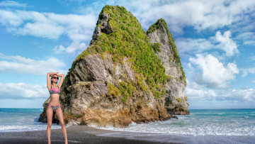 обоя девушки, lana lane, море, скалы, поза, купальник, очки