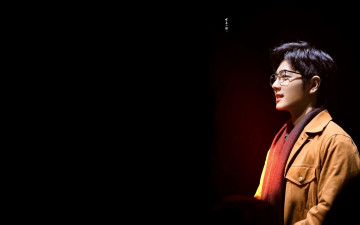 Картинка мужчины xiao+zhan актер очки куртка