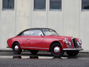 Картинка автомобили lancia