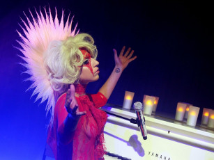 Картинка музыка lady gaga