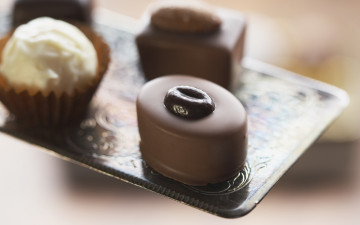 Картинка еда конфеты +шоколад +сладости шоколад ассорти поднос