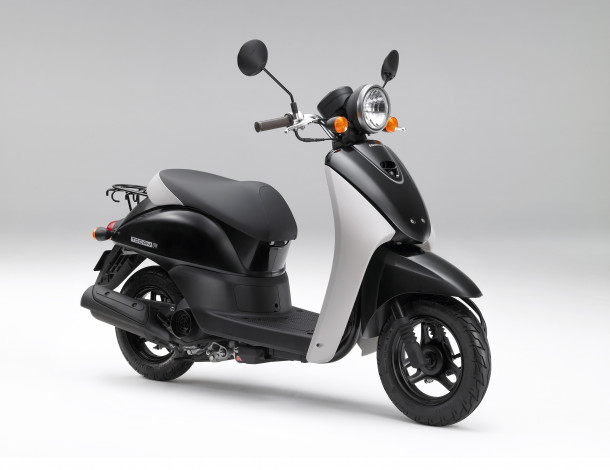 Обои картинки фото мотоциклы, мотороллеры, honda
