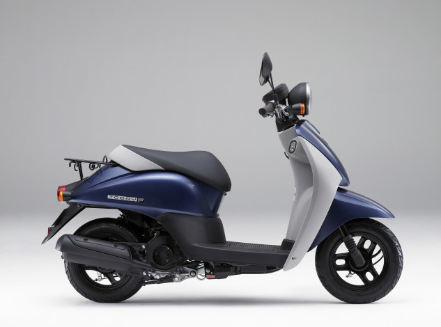 Обои картинки фото мотоциклы, мотороллеры, honda