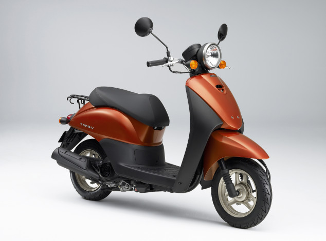 Обои картинки фото мотоциклы, мотороллеры, honda