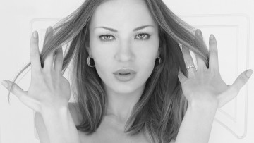 Картинка девушки -unsort+ Черно-белые+обои красивая девушка