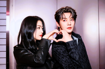 обоя дэн вэй и сян ханьчжи, разное, знаменитости, парень, девушка, актеры, жест, сердечко