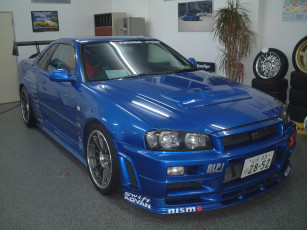 Картинка автомобили nissan datsun