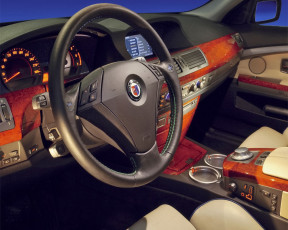 Картинка автомобили спидометры торпедо