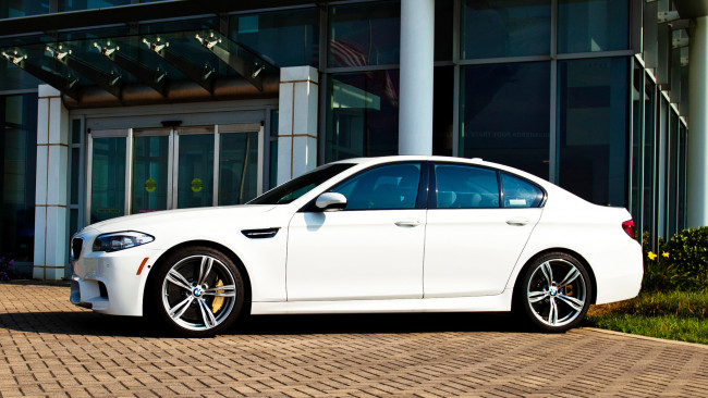 Обои картинки фото bmw, автомобили, германия, bayerische, motoren, werke, ag