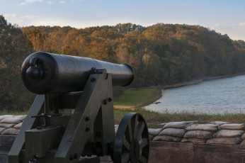 обоя оружие, пушки, ракетницы, пейзаж, пушка, старинное