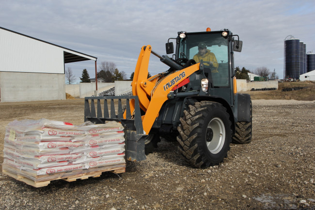 Обои картинки фото техника, фронтальные погрузчики, multicar