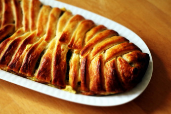 Картинка еда пироги румяный пирог плетенка