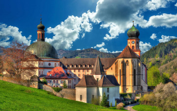 Картинка города -+православные+церкви +монастыри облака мюнстерталь монастырь аббатство германия st trudpert abbey muenstertal баден-вюртемберг germany baden-wurttemberg