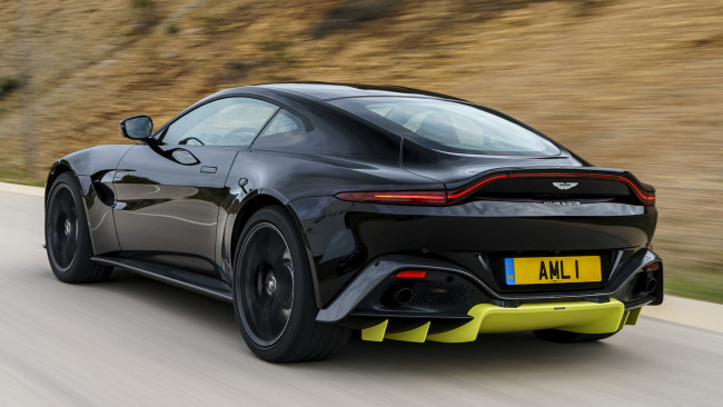 Обои картинки фото aston martin vantage 2019, автомобили, aston martin, чёрный, aston, martin, 2019, vantage