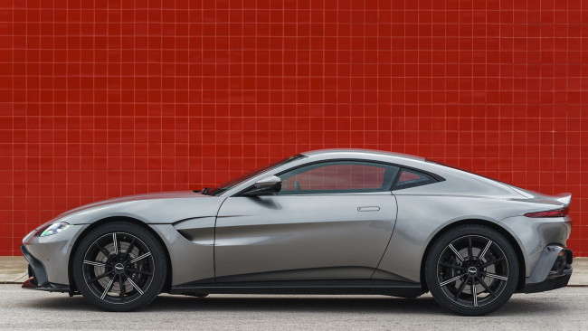 Обои картинки фото aston martin vantage 2019, автомобили, aston martin, aston, martin, vantage, 2019, серый, металлик