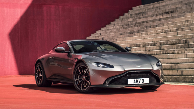Обои картинки фото aston martin vantage 2019, автомобили, aston martin, aston, martin, vantage, 2019, серый, металлик