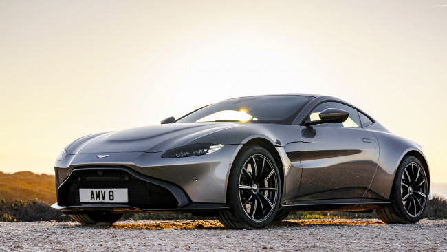 Обои картинки фото aston martin vantage 2019, автомобили, aston martin, aston, martin, vantage, 2019, серый, металлик