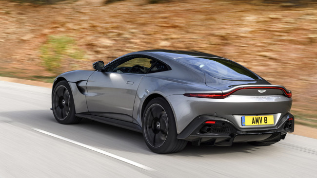 Обои картинки фото aston martin vantage 2019, автомобили, aston martin, aston, martin, vantage, 2019, серый, металлик