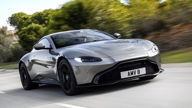 Обои картинки фото aston martin vantage 2019, автомобили, aston martin, aston, martin, vantage, 2019, серый, металлик