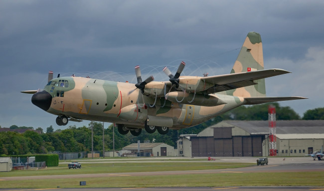 Обои картинки фото авиация, военно-транспортные самолёты, ввс