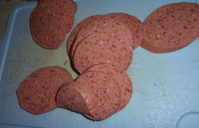 Обои картинки фото еда, колбасные изделия, колбаса