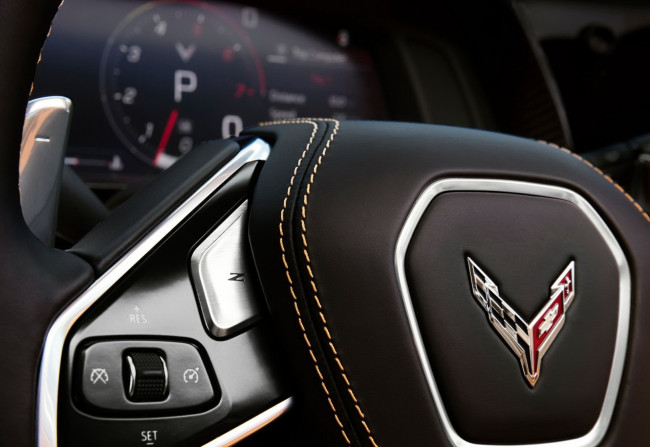 Обои картинки фото 2020 chevrolet corvette c8 stingray, автомобили, фрагменты автомобиля, руль, chevrolet, corvette, c8, stingray, 2020, шевроле