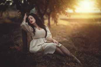 Картинка девушки -+брюнетки +шатенки девушка красивая супер секси няша нежная классная модница лапочка мадам