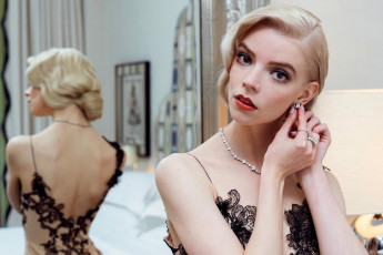 Картинка девушки anya+taylor+joy аня тейлор джой модель актриса блондинка зеркало