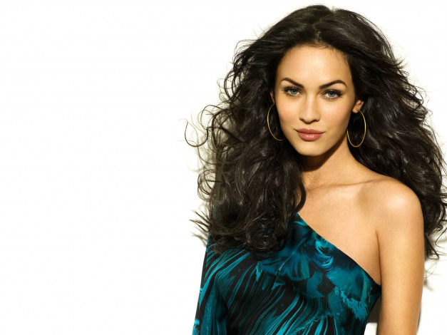 Обои картинки фото девушки, megan fox, платье, серьги