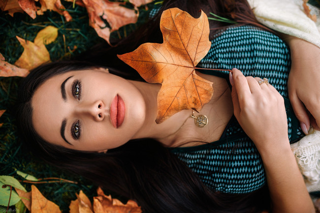 Обои картинки фото девушка - girl, девушки, - лица,  портреты, девушка, брюнетка, сексуальная, милая, модель, красивая, супер, сладкая, лапочка, симпатичная, классная, нежная, идеальная, няша, яркая, игривая, великолепная, обаятельная, жгучая, спокойная, удивительная