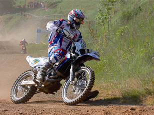 Картинка спорт мотокросс