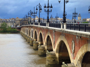 Картинка города мосты светильники вода