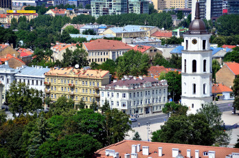 Картинка города вильнюс литва крыши дома здания