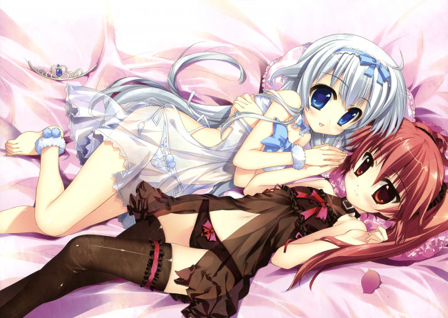 Обои картинки фото аниме, *unknown, другое, девушки, постель, корона