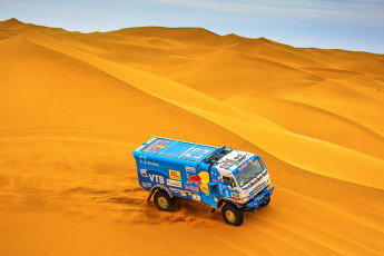 Картинка спорт авторалли redbull лучшие золото шёлковый путь мастер россия silk way дюна пески красота природа master состязание kamaz rally silkway скорость камаз ралли гонка небо бездорожье грузовик песок