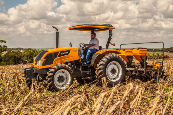 Картинка техника тракторы valtra