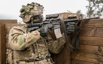 Картинка оружие армия спецназ солдат автомат