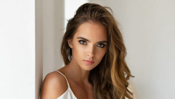 Картинка девушки victoria+lukina шатенка взгляд