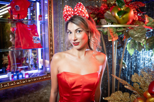 Обои картинки фото девушки, - креатив,  косплей, golden, girls, ночной, клуб, модель