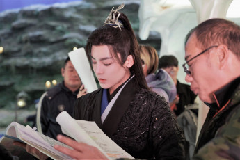 Картинка разное знаменитости neo hou костюм сценарий люди