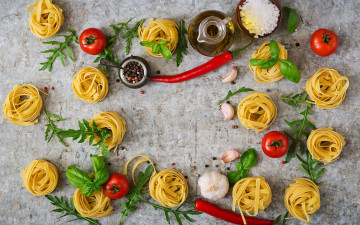 Картинка еда макароны +макаронные+блюда перец чеснок помидоры базилик соль масло