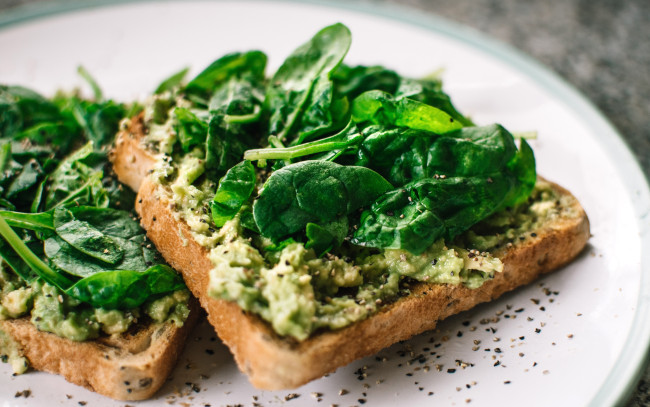 Обои картинки фото еда, бутерброды,  гамбургеры,  канапе, тост, бутерброд, шпинат