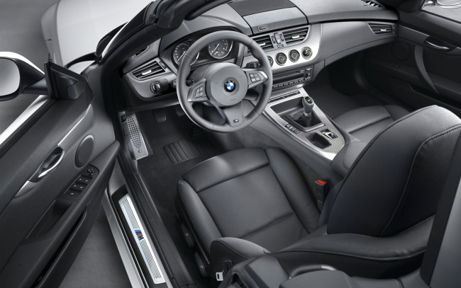 Обои картинки фото bmw, z4, 2011, автомобили, спидометры, торпедо, руль, торпеда, сиденя