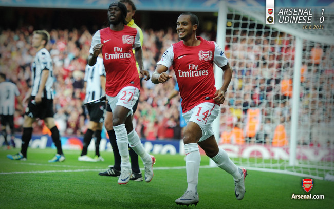 Обои картинки фото спорт, футбол, момент, игры, арсенал