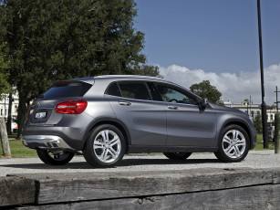 Картинка автомобили mercedes-benz серый 2014г x156 au-spec cdi 200 gla