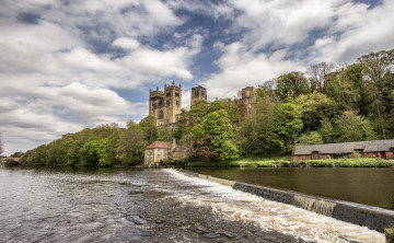Картинка durham+cathedral города -+католические+соборы +костелы +аббатства лес река