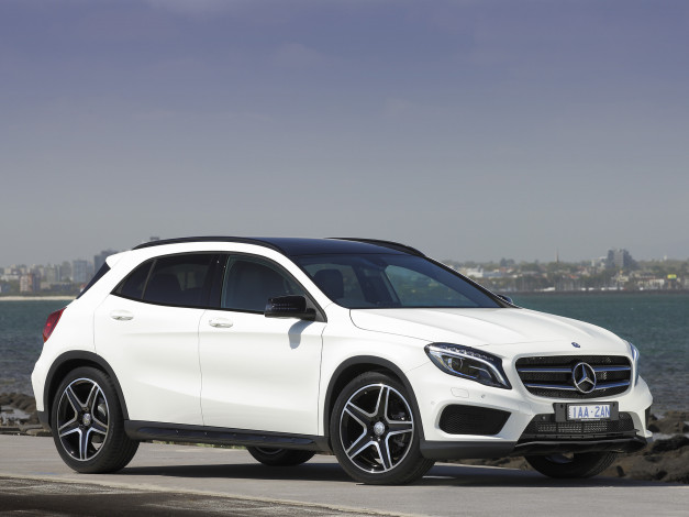 Обои картинки фото автомобили, mercedes-benz, светлый, 2014г, x156, au-spec, package, sport, amg, cdi, gla, 200